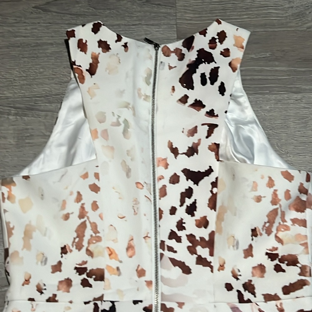 Keepsake Such Great Heights Brown and Ivory Print Dress - Picture 10 of 16